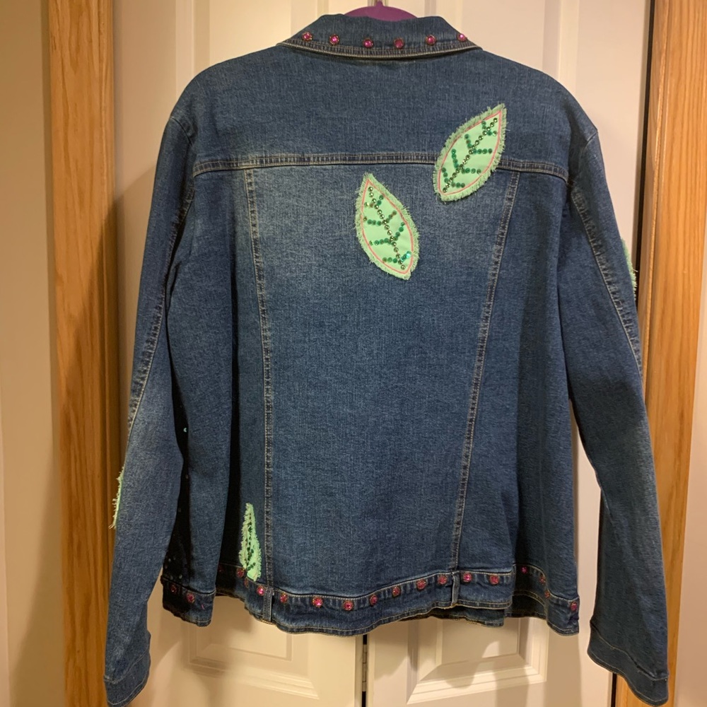 NWT Embellished & beaded plus-size jean jacket - Picture 2 of 10